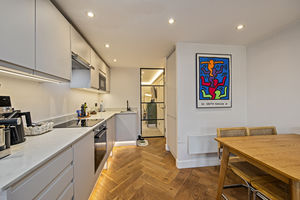 Kitchen- click for photo gallery